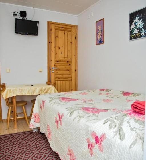 اتاق ساده سه‌ نفره, Papli 2 Accommodation