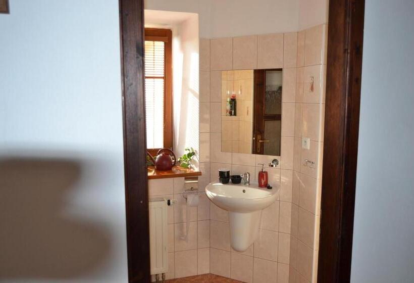 침실 1개 아파트, Ubytování Na Hájence