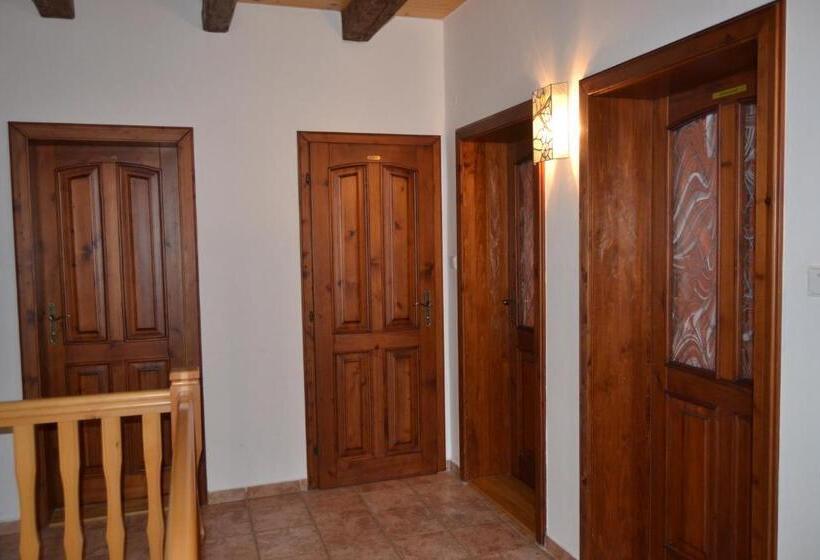 스탠다드 룸 공동 욕실, Ubytování Na Hájence