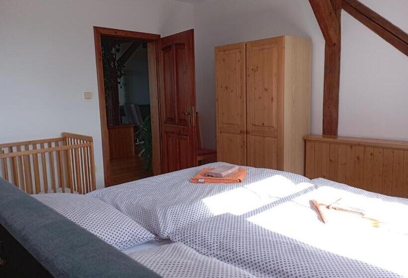 침실 1개 디럭스 아파트, Ubytování Na Hájence