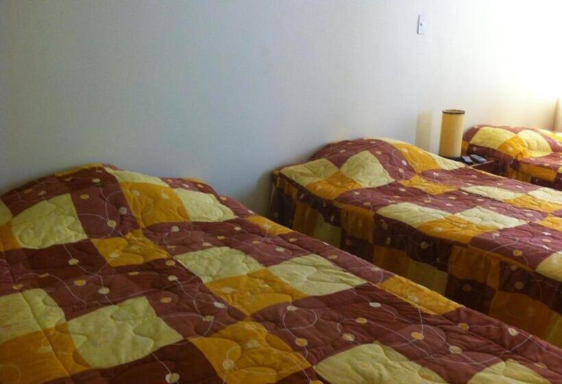 غرفة قياسية ثلاثية, Hospedaje Dulce Estancia