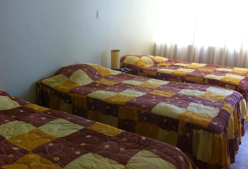 غرفة قياسية ثلاثية, Hospedaje Dulce Estancia