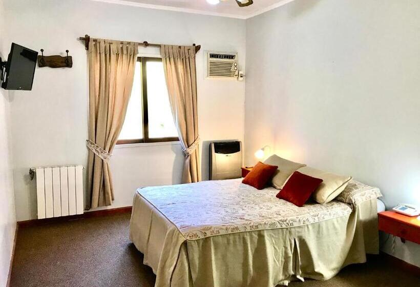 غرفة قياسية, De Los Cesares