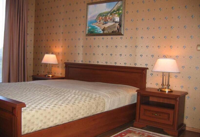 Апартаменты 2 Спальни с Балконом, Apartcomplex Splendid