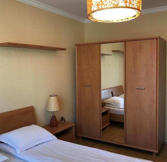 Апартаменты 2 Спальни с Балконом, Apartcomplex Splendid