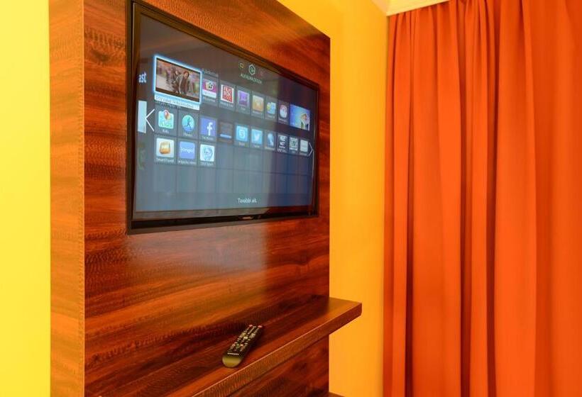 דירת דופלקס 3 חדרי שינה, Nexus Vendégház Szeged