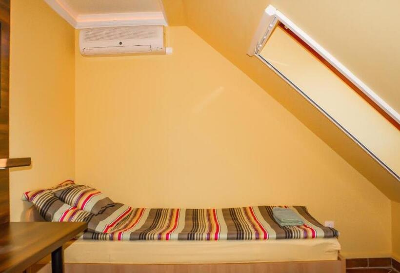 חדר סטודיו סטנדרד, Nexus Vendégház Szeged