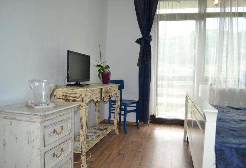 Chambre Triple Standard avec Balcon, Inspire View