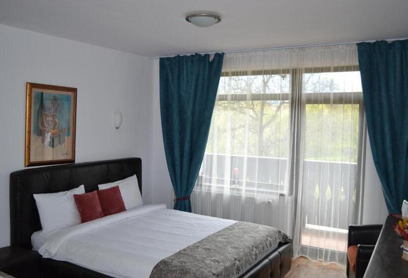 Chambre Triple Standard avec Balcon, Inspire View