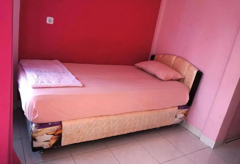 Standard Yhden Hengen Huone, Kenari Residence