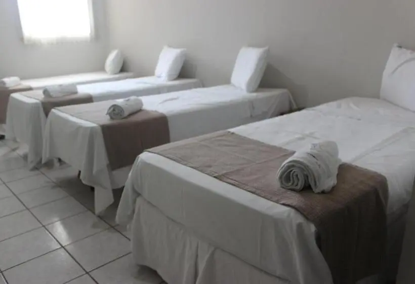 Chambre Quadruple Standard, Pousada Cecosne