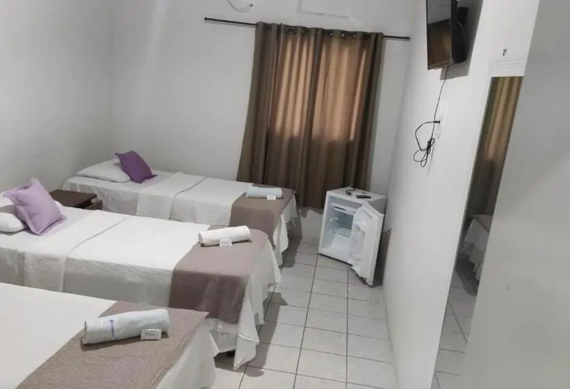 Chambre Familiale, Pousada Cecosne