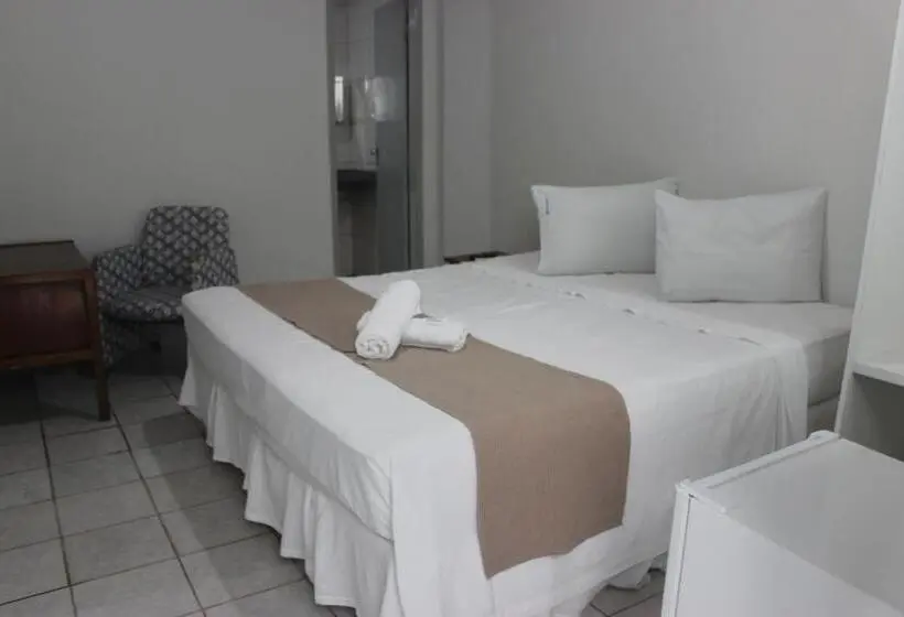 Chambre Standard Individuelle, Pousada Cecosne