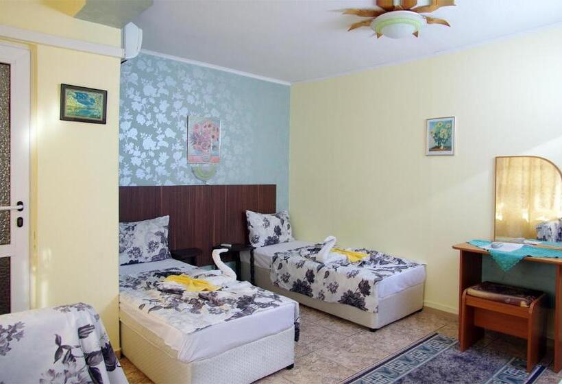 Номер Стандарт с Террасой, Violeta 7 Guest House