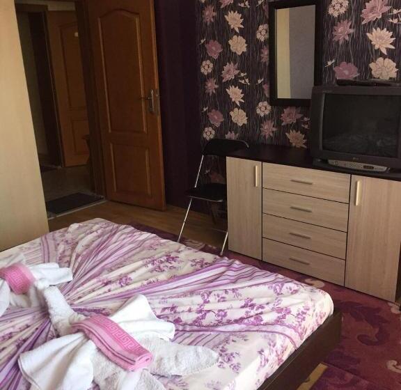 Апартаменты 2 Спальни с Террасой, Violeta 7 Guest House