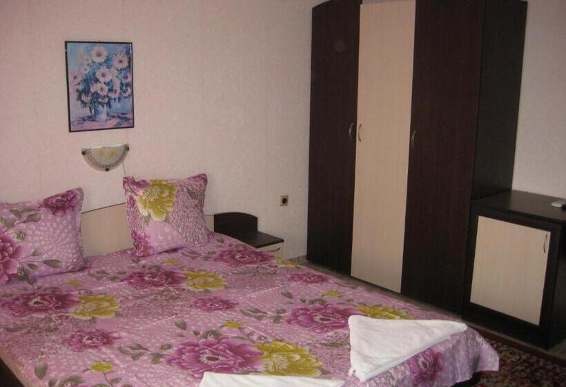 Номер Стандарт с Террасой, Violeta 7 Guest House