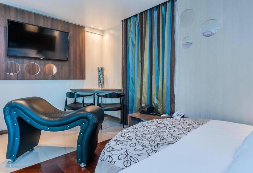 디럭스 룸, Rainbow Motel