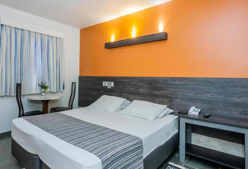 스탠다드 트리플 룸, Rainbow Motel