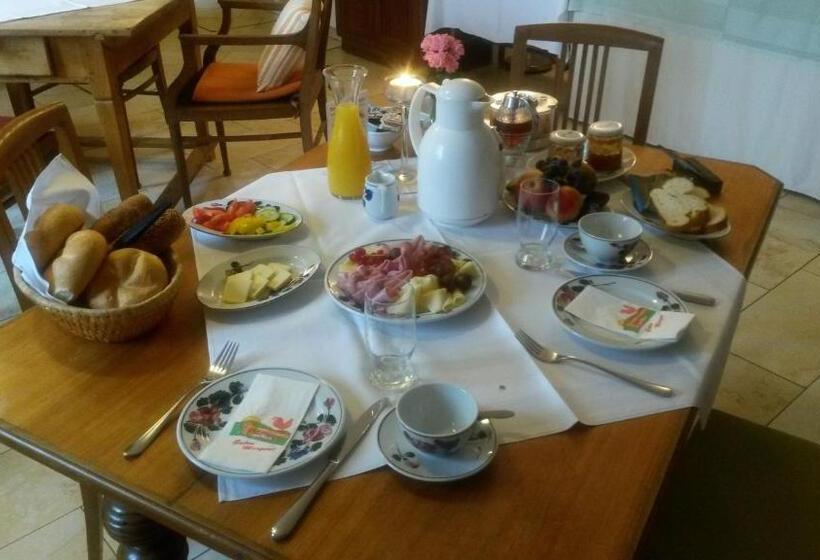 اتاق استاندارد, Wirtshaus Gruber Weitenegg