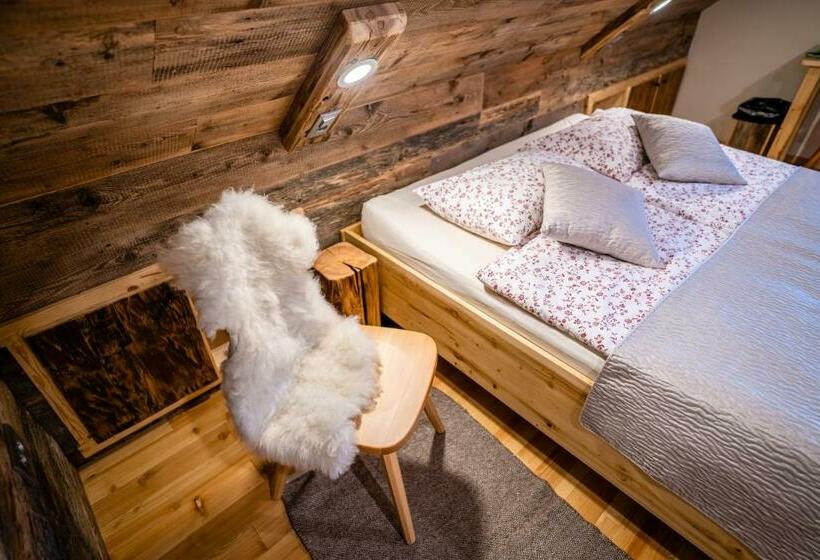 اتاق سوپریور, Tourist Farm šenkova Domačija