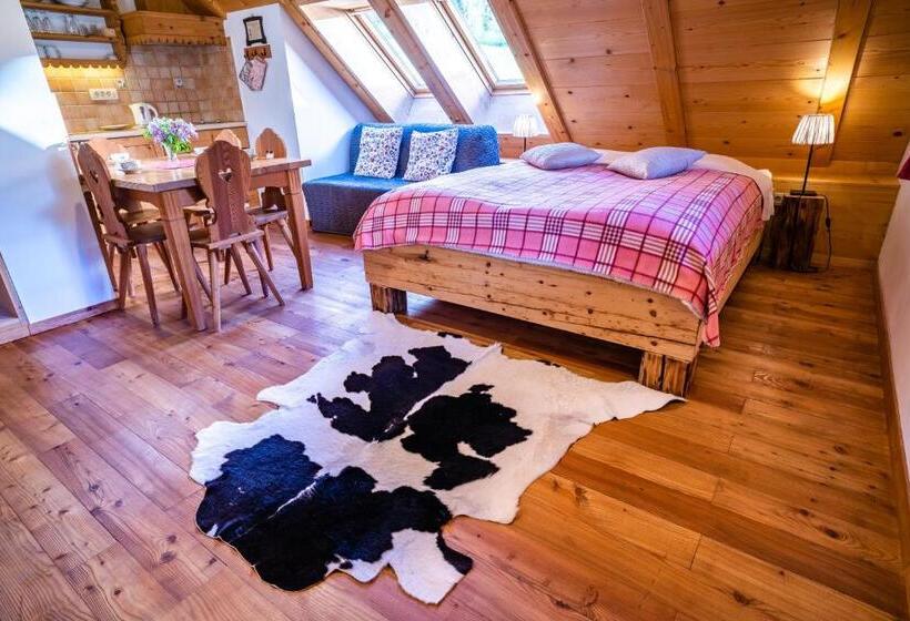 آپارتمان 1 خوابه با بالکن, Tourist Farm šenkova Domačija