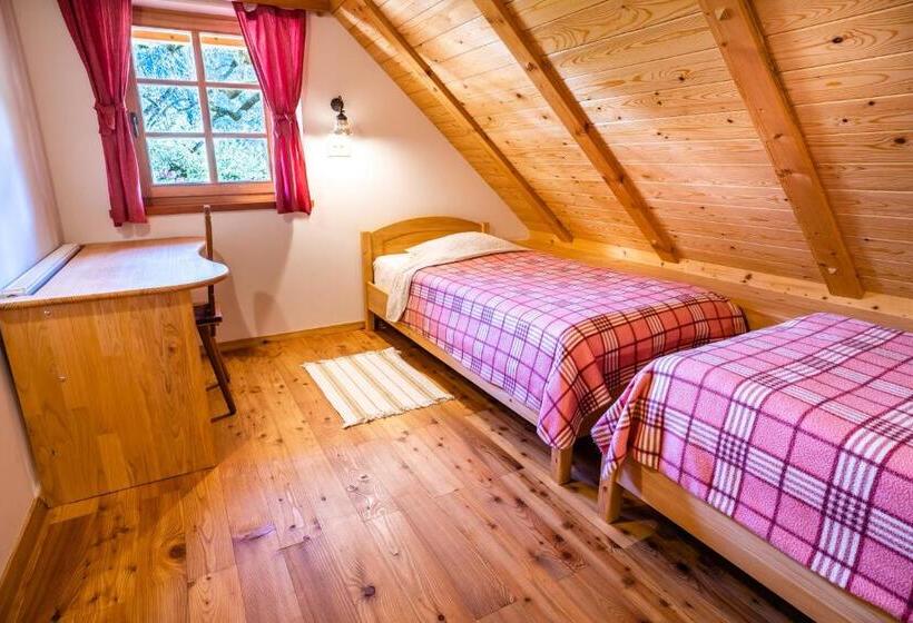 آپارتمان 1 خوابه با بالکن, Tourist Farm šenkova Domačija