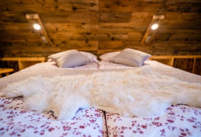 اتاق سوپریور, Tourist Farm šenkova Domačija