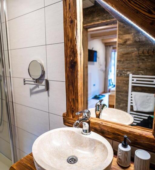 اتاق سوپریور, Tourist Farm šenkova Domačija