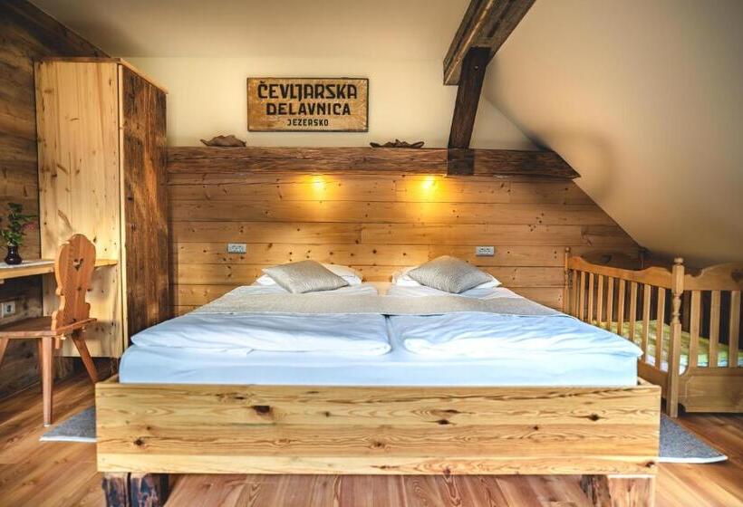 اتاق لوکس, Tourist Farm šenkova Domačija