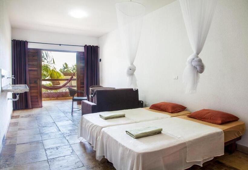 جناح جونيور, Casa Martina