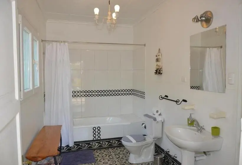 Standard Neljän Hengen Huone, Hostal Petit Verdot