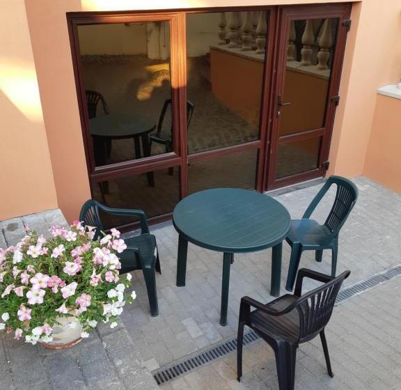 آپارتمان 1 خوابه, Little Amber Apartments