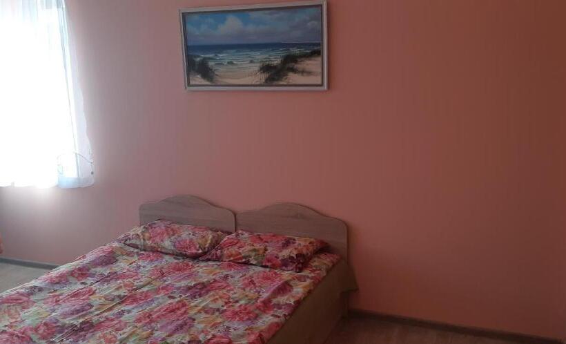 اتاق استاندارد, Little Amber Apartments