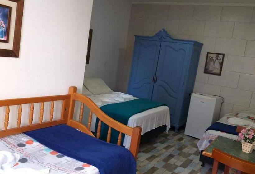 اتاق استاندارد چهار تخته, Pousada Cavalo Branco