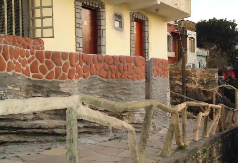 기본룸, Pousada Reino Encantado   São Thomé Das Letras   Minas Gerais