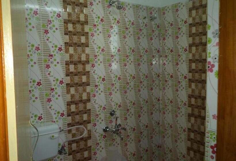 デラックスルーム, Samrat Guest House Kk Nagar