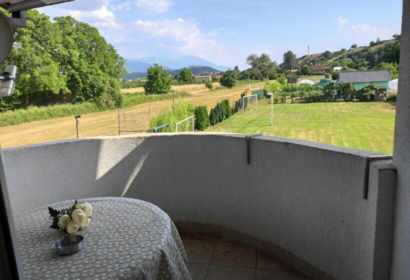 استودیو استاندارد با بالکن, Villa Kliment