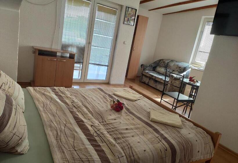 استودیو استاندارد با بالکن, Villa Kliment