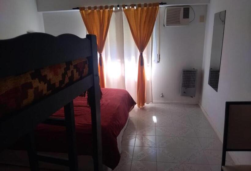 غرفة عائلية, La Posada De Los Fresnos