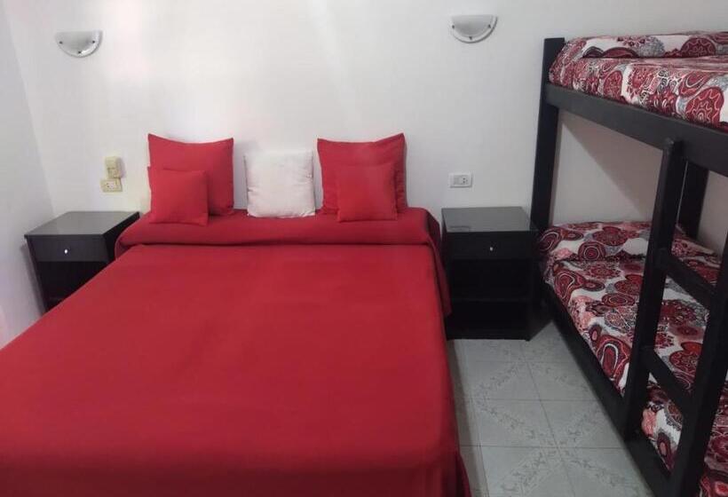 غرفة عائلية, La Posada De Los Fresnos