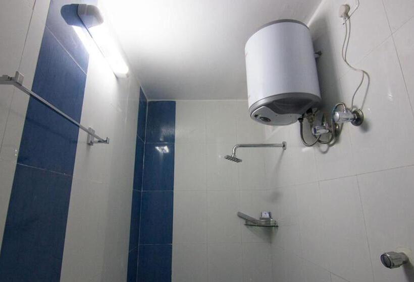 חדר אקזקיוטיב, Cloud Nine Serviced Apartments