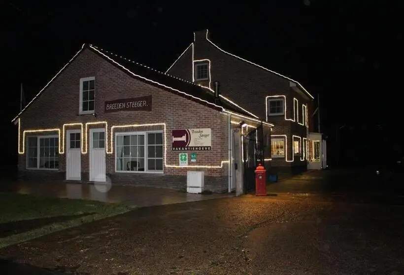 スタンダードルーム, Breeden Steeger Hoeve