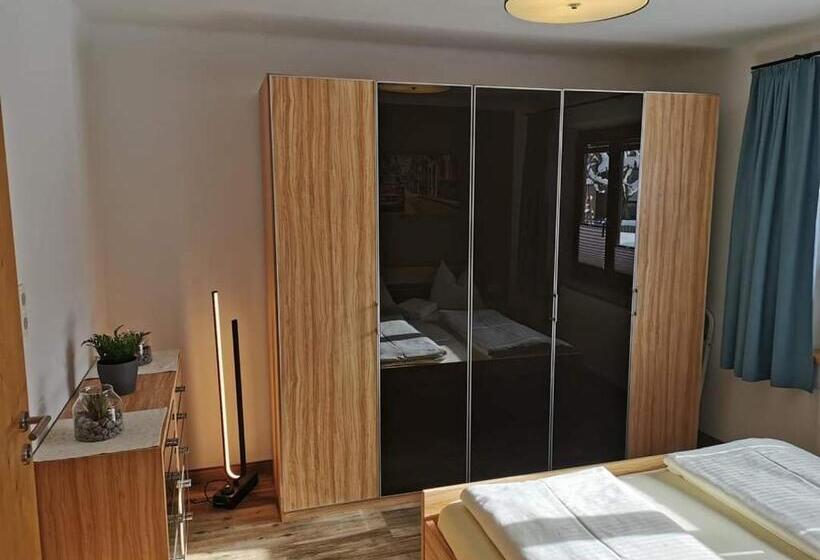 سوییت جونیور, Oberauer Wagrain Die Eco Familien Hotelpension B&b