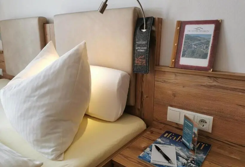スタンダード４人部屋, Oberauer Wagrain   Die Eco Familien Hotelpension B&b