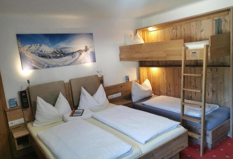 اتاق استاندارد چهار تخته, Oberauer Wagrain Die Eco Familien Hotelpension B&b