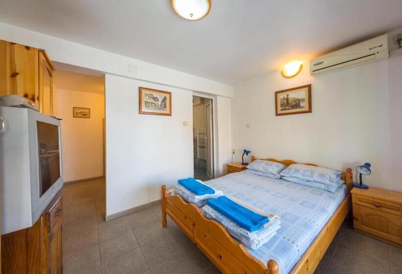标准间, Hostel Pashov