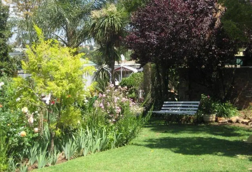 ガーデンビュースタンダードルーム, Lala Nathi Guest House & Self Catering