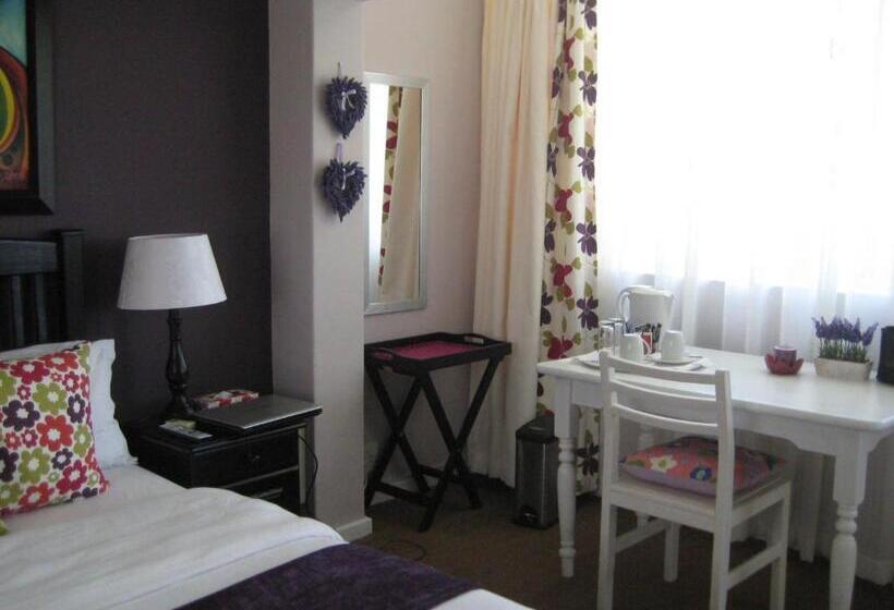 ガーデンビュースタンダードルーム, Lala Nathi Guest House & Self Catering