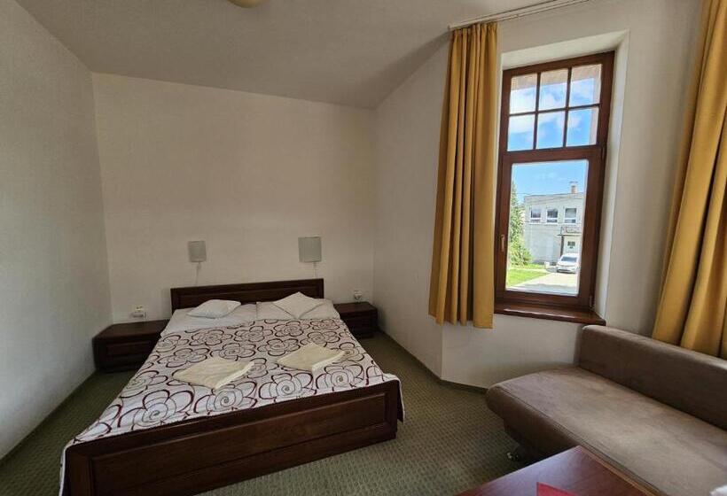 スタンダードスタジオ, Penzion Pod Krivanom