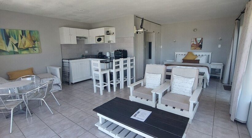 استودیوی استاندارد, The Tops